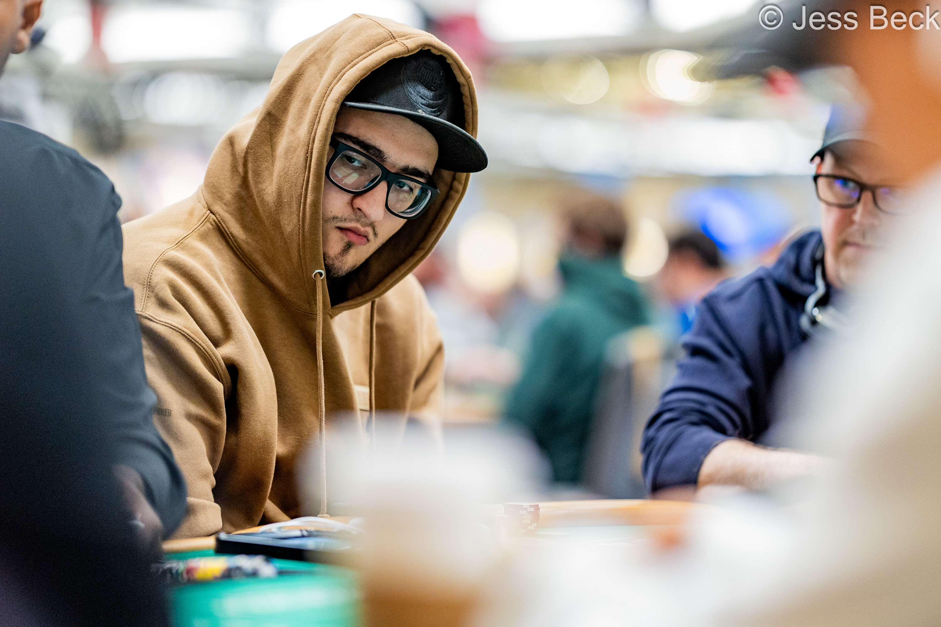 在线百家乐试玩 - 世锦赛新星闪耀！保罗·米兹拉奇在WSOP主赛事中斩获巨额筹码 - 在线百家乐