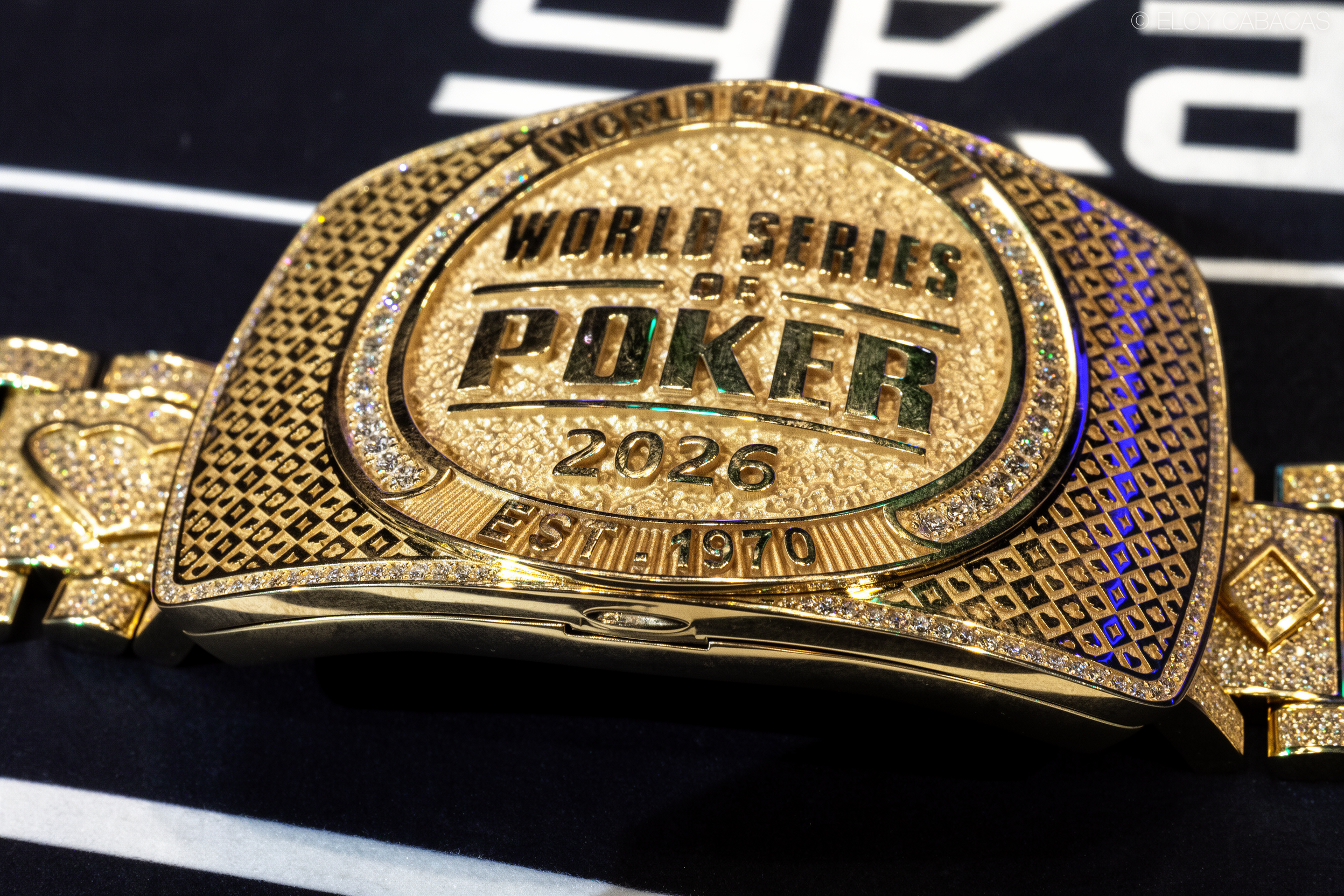 在线百家乐试玩 - WSOP 主赛事首日淘汰战：六高底牌玩家豪赌全军覆没的心理博弈解析 - 在线百家乐
